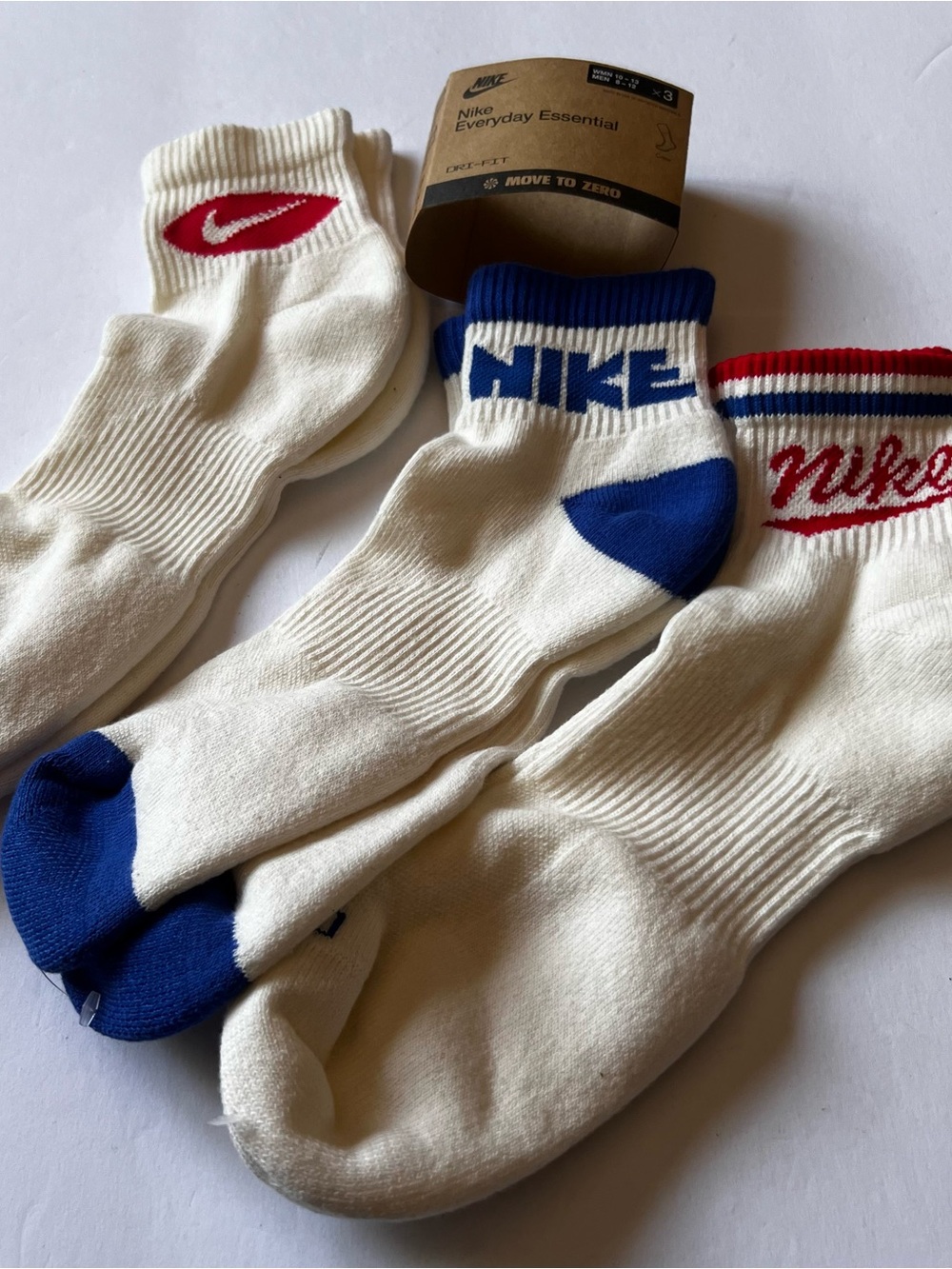 NIKE UNISEX EVERYDAY ESSENTIAL MOVE TO ZERO  DRI-FIT 3 PAIR PACK SOCKS OS NWT